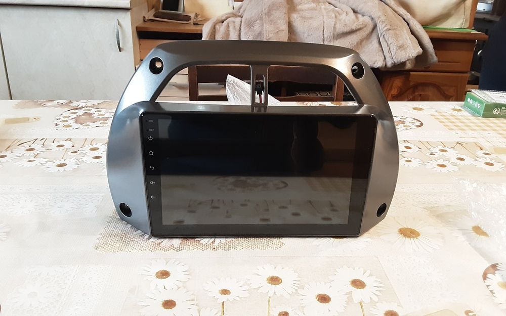 9 ича рамка за мултимедия за Тойота рав 4 генерация 2