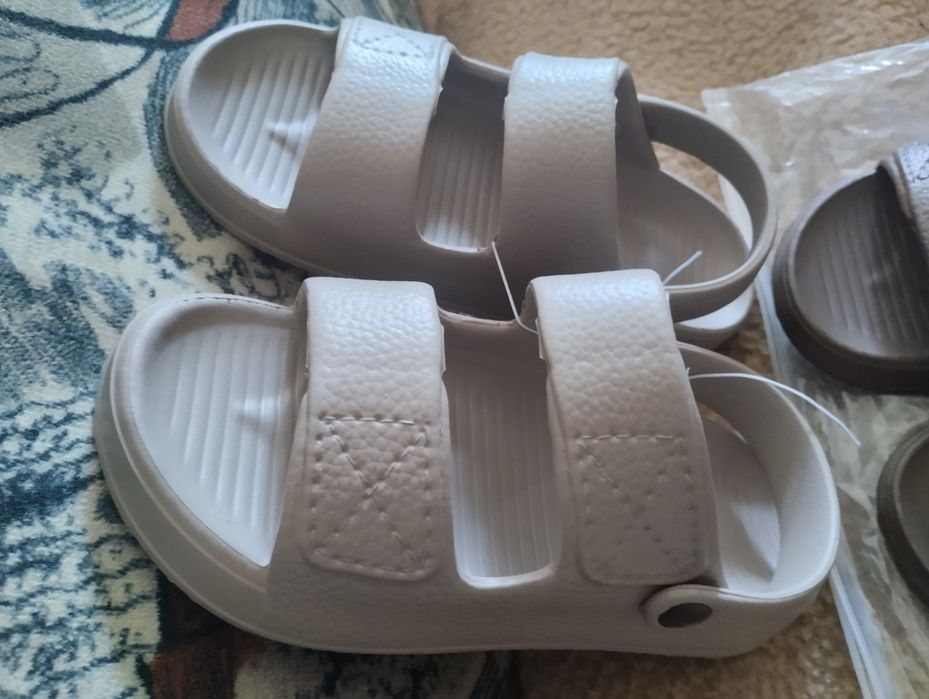 Сланцы  с задниками и без, новые