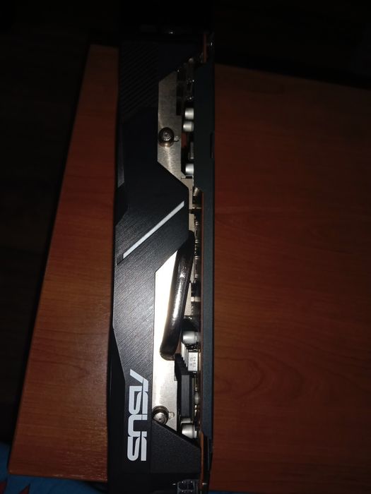 на запчасти/ремонт rx 5500 xt 8gb