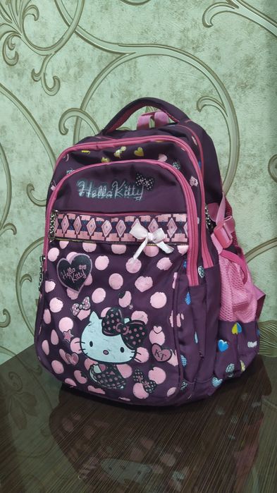 Продам Рюгзак для 2 до 5 класса.