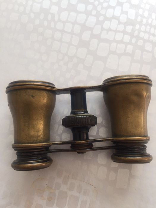 Продам французский антикварный бинокль