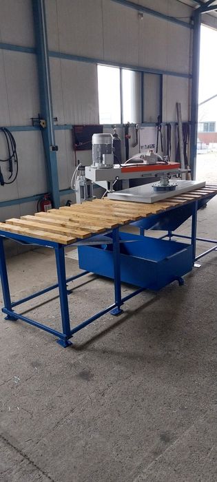 Masina  de slefuit placi marmura si granit  cu coloană