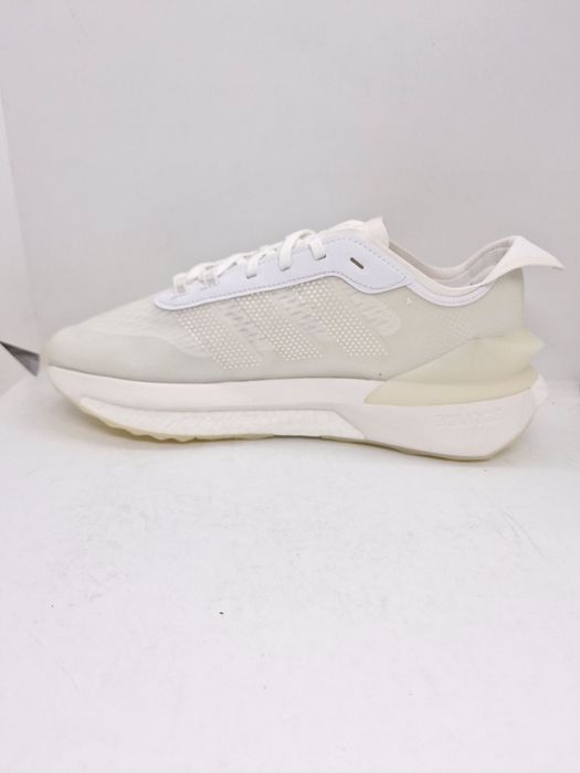 Adidas Avryn Boost HP5972 nr. 41 1/3,44 2/3