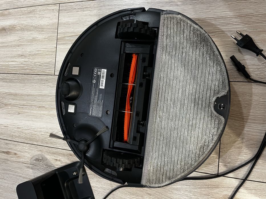 Продам Робот пылесос DreameBot D9 max