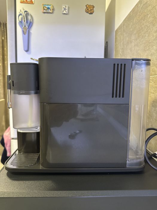 Espressor Nespresso DeLonghi EN510B Lattissima One + spumare lapte