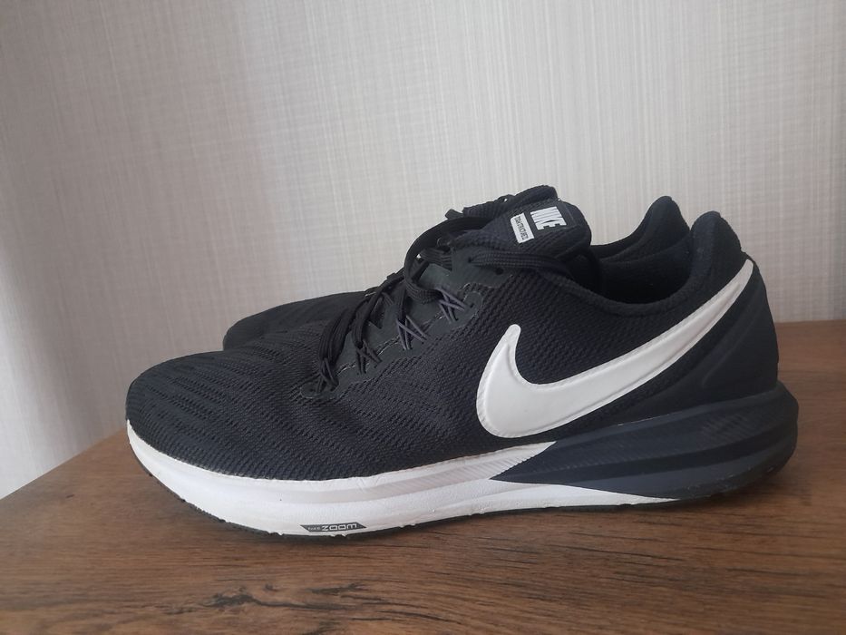 Nike Zoom Structure 22 маратонки 44 номер.