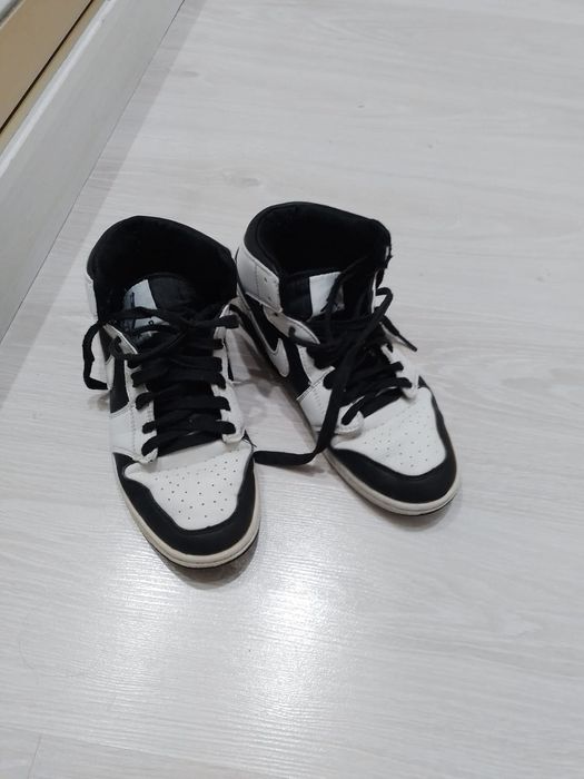 Сникерсы, кроссовки, ботинки