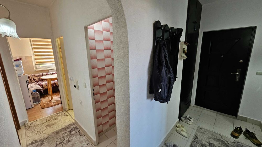 Продава се Тристаен апартамент в Разград, Орел - 75 кв.м за 1156 €/кв.м - Снимка #3