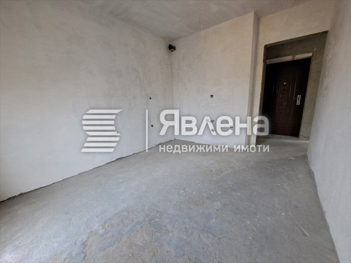 Тристаен апартамент в Несебър