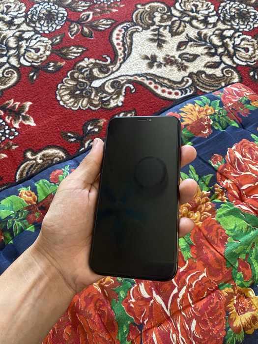 Iphone 11pro sotiladi