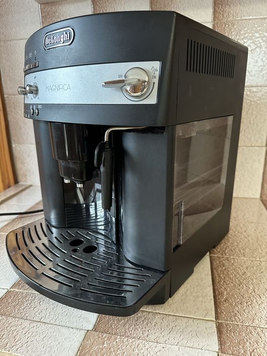 Delonghi Magnifica - ESAM3000.B