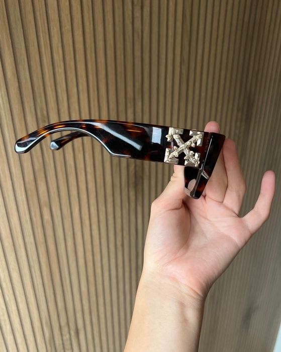 Оригинални слънчеви очила Off White!