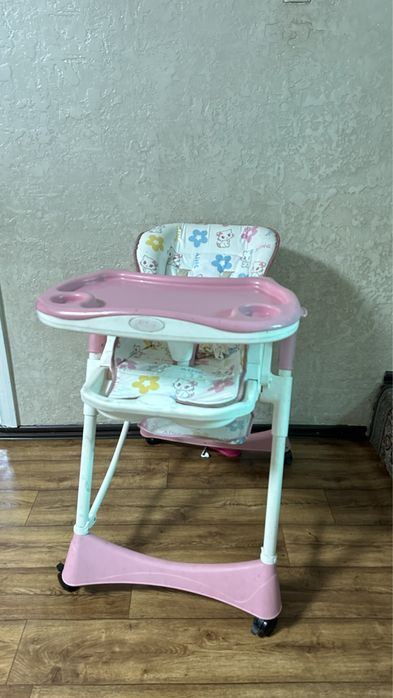 Розовый стульчик для малышей от 6 месяцев