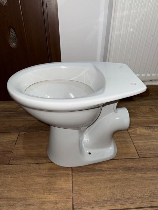 Vând vas de toaletă ceramic