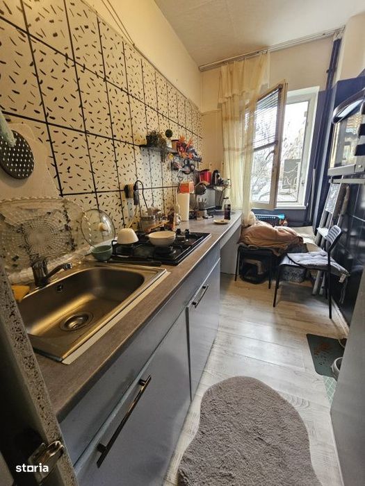 Garsoniera decomandata, 35 mp utili, zona Craiovita Noua