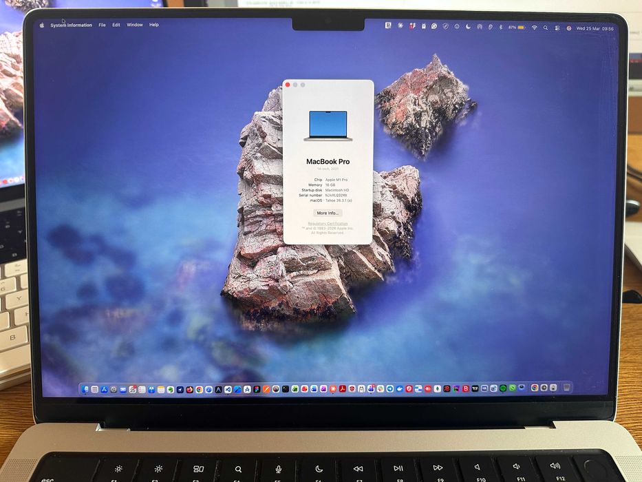 MacBook Pro 14" 2021 – M1 Pro, 16GB RAM, 1TB SSD – Stare foarte buna