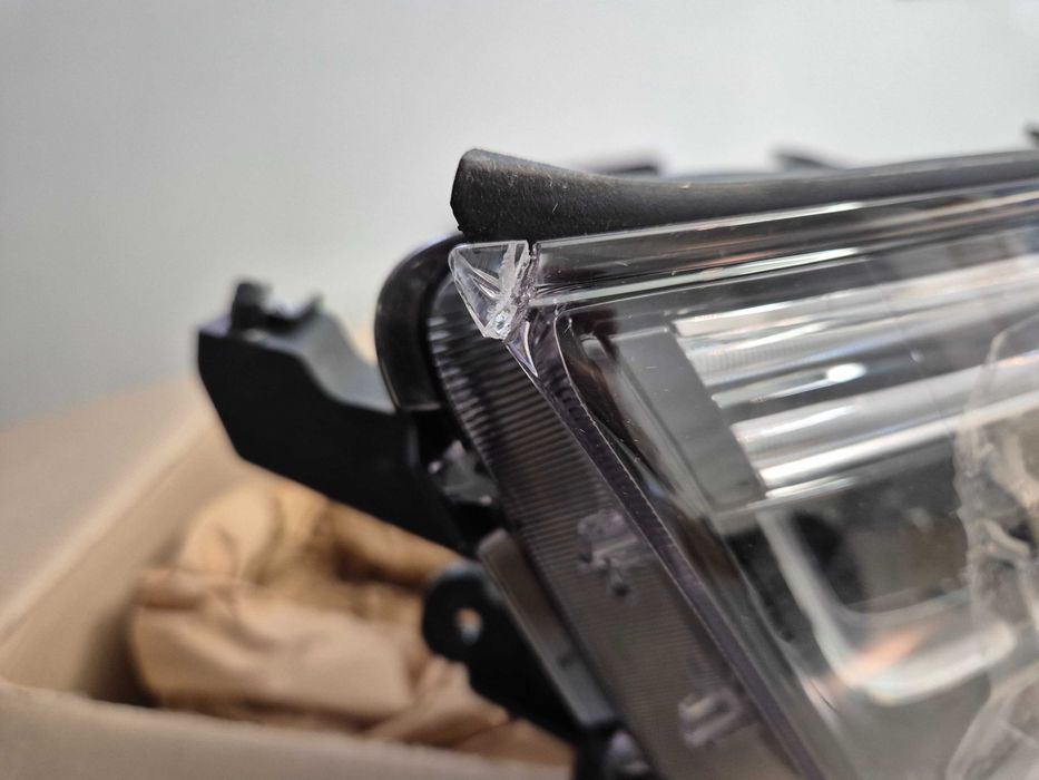 Ляв LED фар Opel Mokka X  OEM 42698961