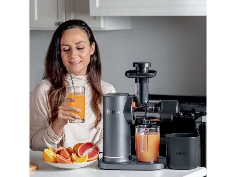 Сокоизстисквачка за Плодове и Зеленчуци чрез Студено Пресоване Ninja JC151UK, 150W