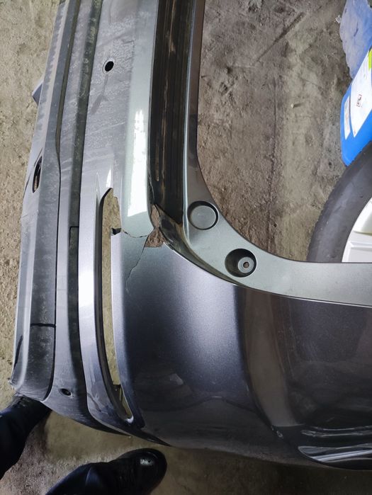 Продам задний бампер