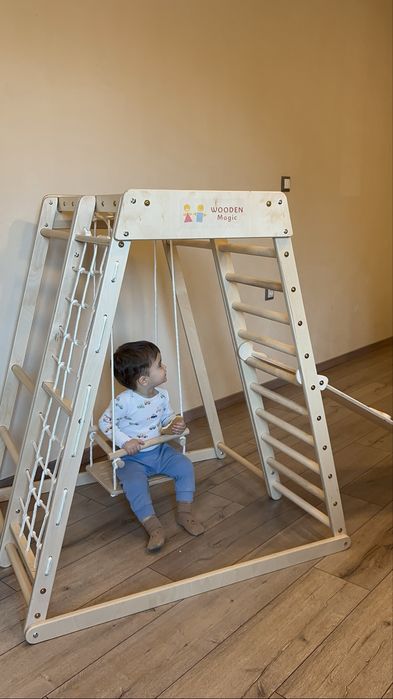 Детска дървена катерушка