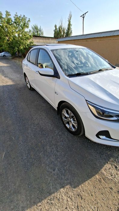 Продаётся onix premier 1 2023 год