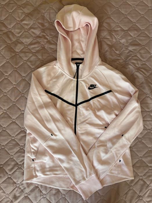 Nike tech комплект, S размер, обличан няколко пъти