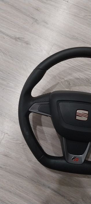 Volane seat FR tesite