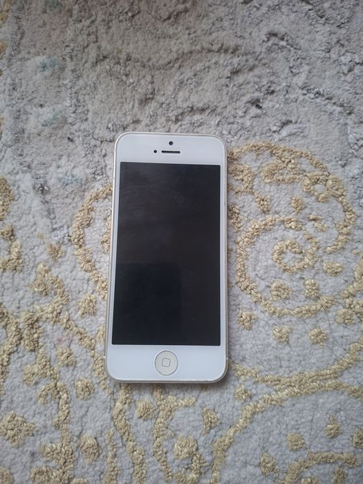 Telefon Iphone 5