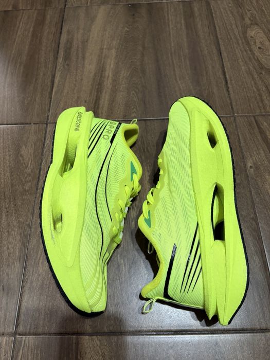 Лот Оригинални маратонки Nike и други