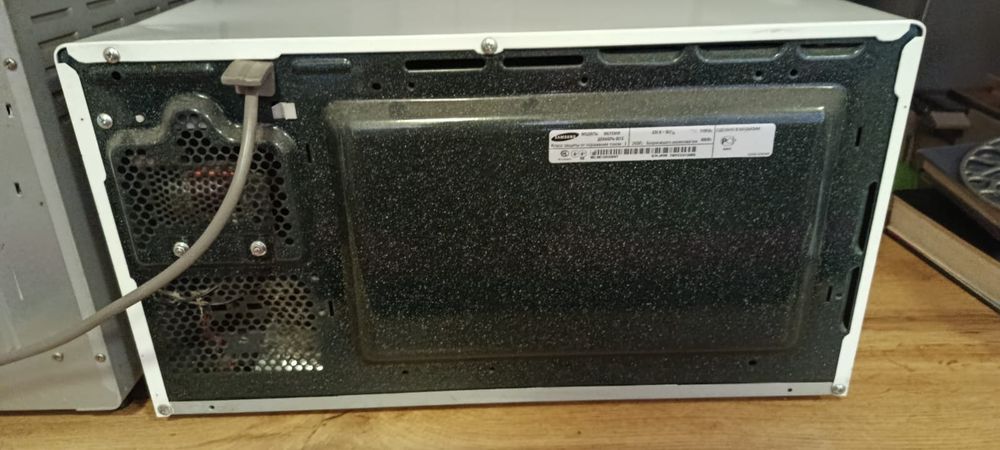 Микроволновая печь