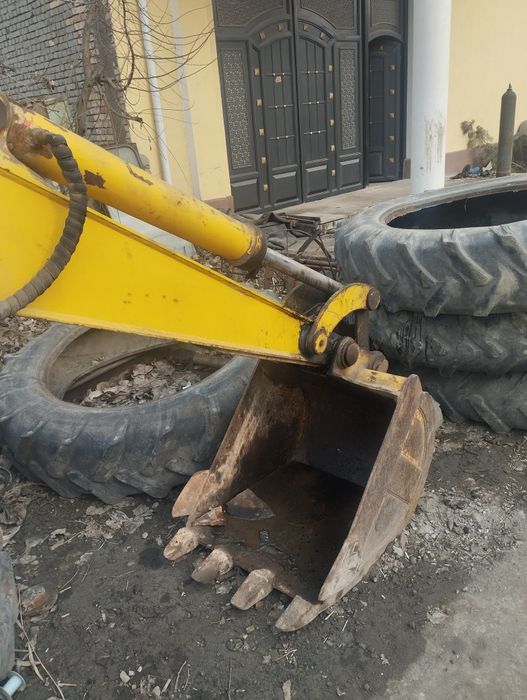 Экскаватор погрузчик