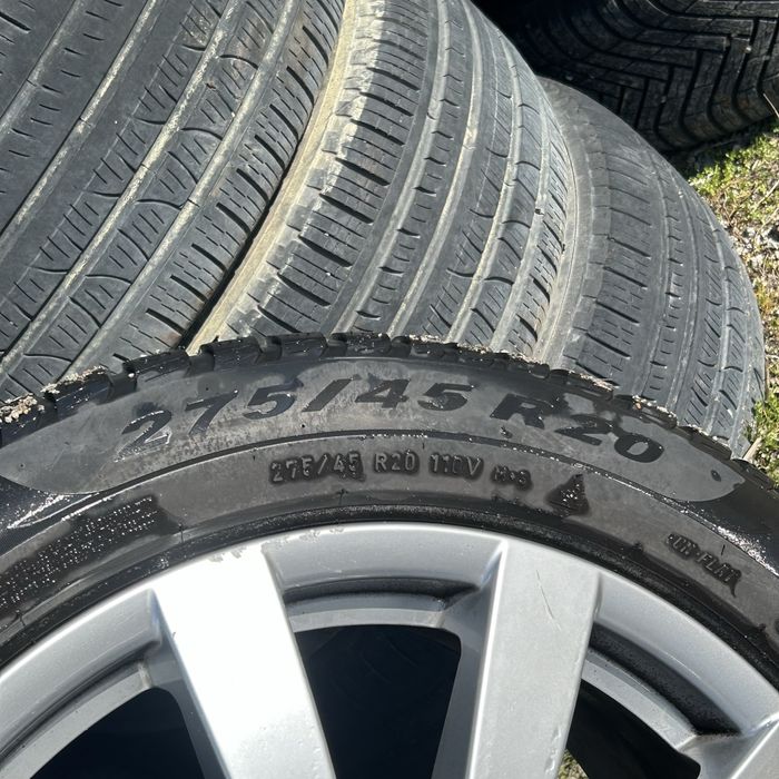 5x130 / 71.6 / 275/45/20 / Cayenne гуми с джанти