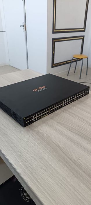 Коммутатор Aruba (HPE) JL558A