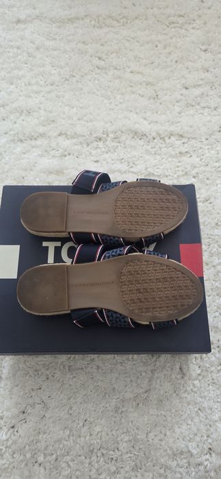 Espadrile Tommy Hilfiger originale cu talpa de iuta,mar 36,purtate o singura data