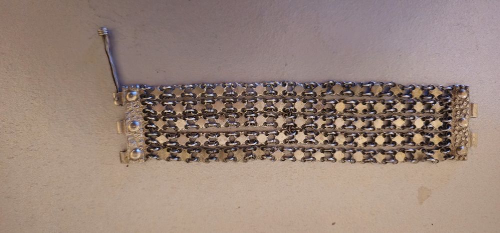 Сребърна Гривна Антична