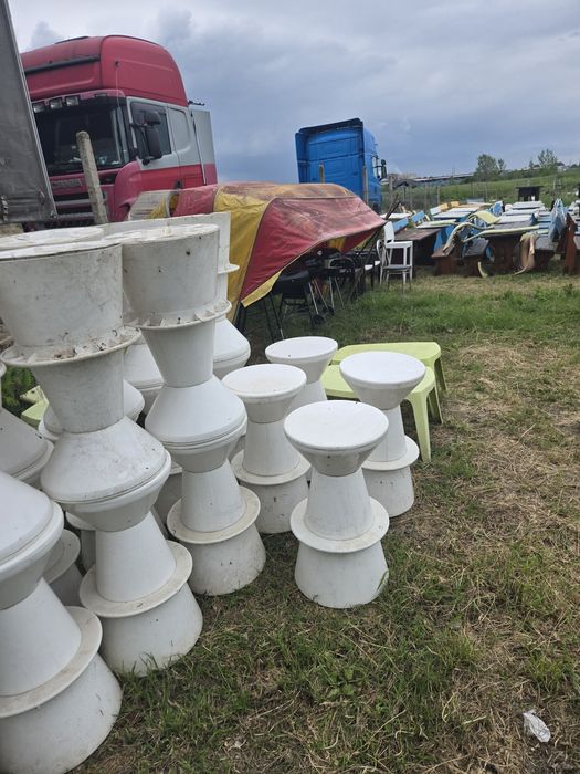 Пластмасов бар стол