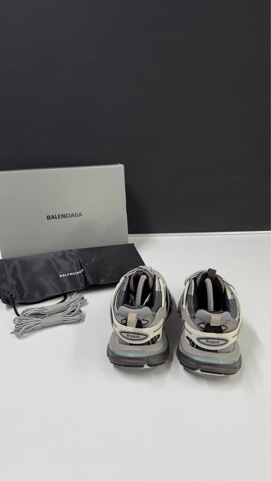 Balenciaga Track - Шарен