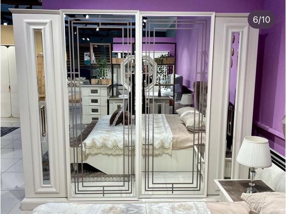 Спальный гарнитур