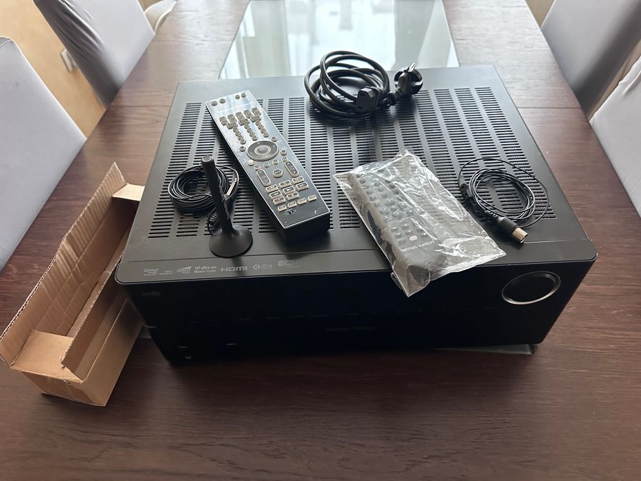 Ресивър AVR 370 (125 W на канал)