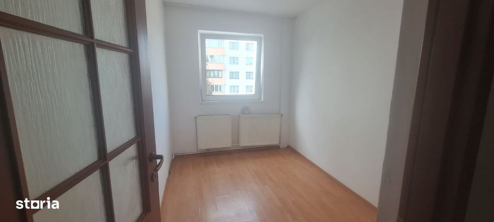 SC VIMAK Imobiliare vinde apartament 3 camere