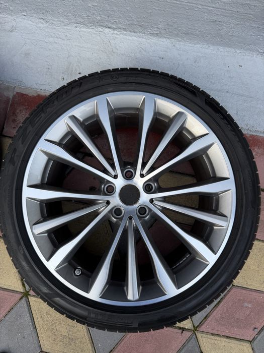 Set roti 19 bmw G30 in 2 latimi