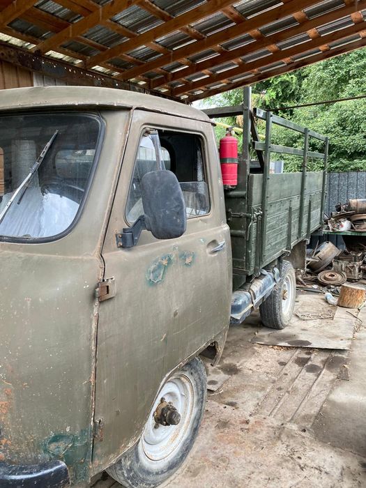 Продам УАЗик 83 год