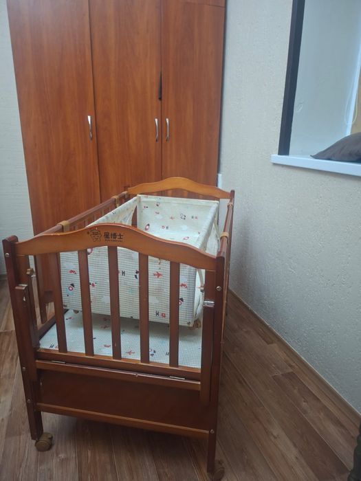 Детская кроватка
