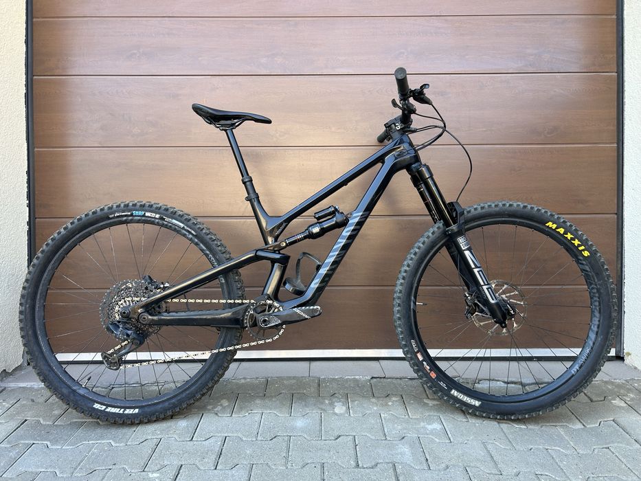 Vand bicicleta mtb super enduro Canyon Torque 29 CF7 M full-suspension carbon model 2022