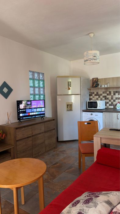 Inchiriez Apartament