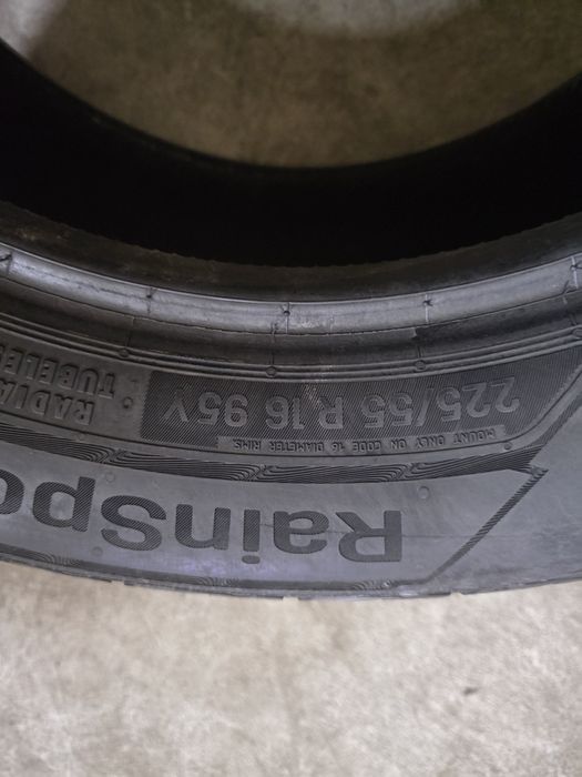 2 anvelope 225 55 R 16 Uniroyal vara