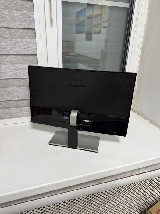 Монитор AOC FullHD 23,8