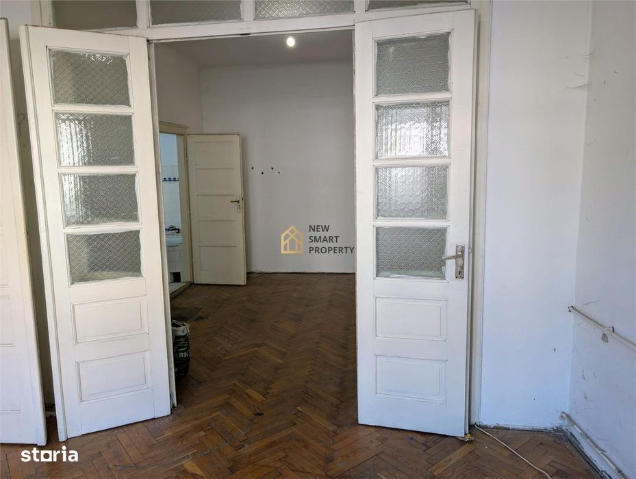 De vanzare apartament 3 camere Palatul Fuchsl