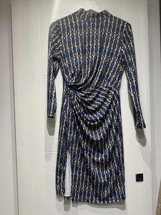 Ефектна рокля по тялото