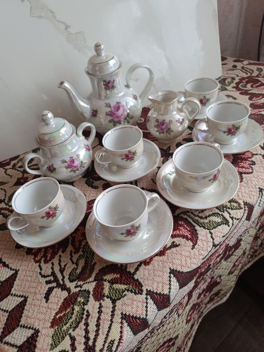 Чайные сервизы фарфоровые